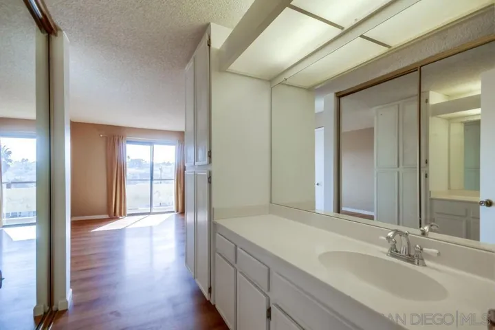 5885 El Cajon Blvd 317, San Diego, California 92115