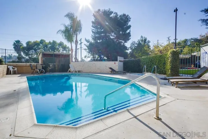 5885 El Cajon Blvd 317, San Diego, California 92115