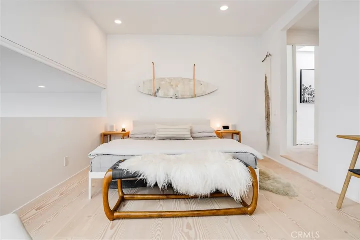 912 Santa Ana Street, Laguna Beach, California 92651