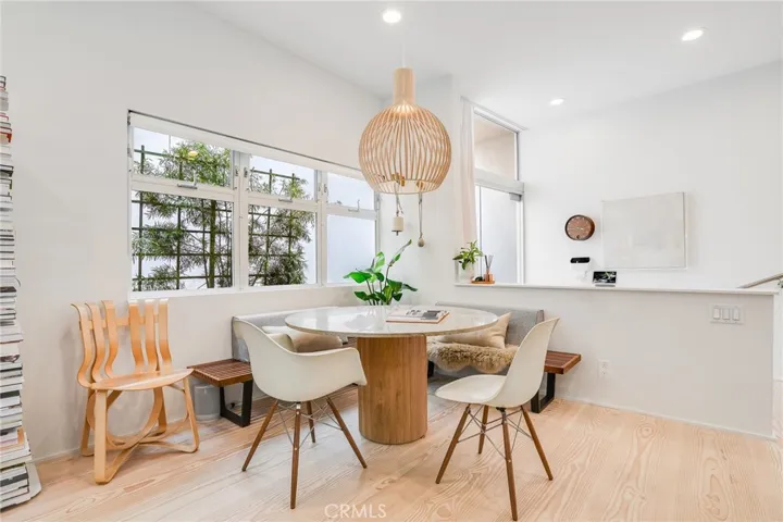 912 Santa Ana Street, Laguna Beach, California 92651