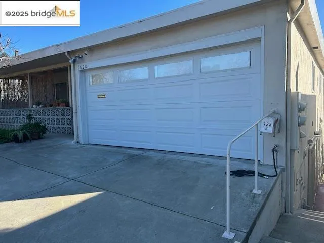 128 Moraga Ave, Piedmont, California 94611
