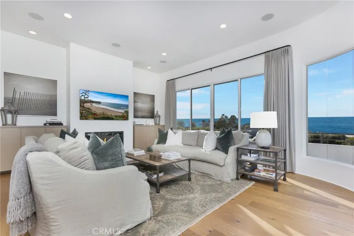 791 Barracuda Way, Laguna Beach, California 92651