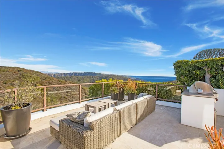 791 Barracuda Way, Laguna Beach, California 92651