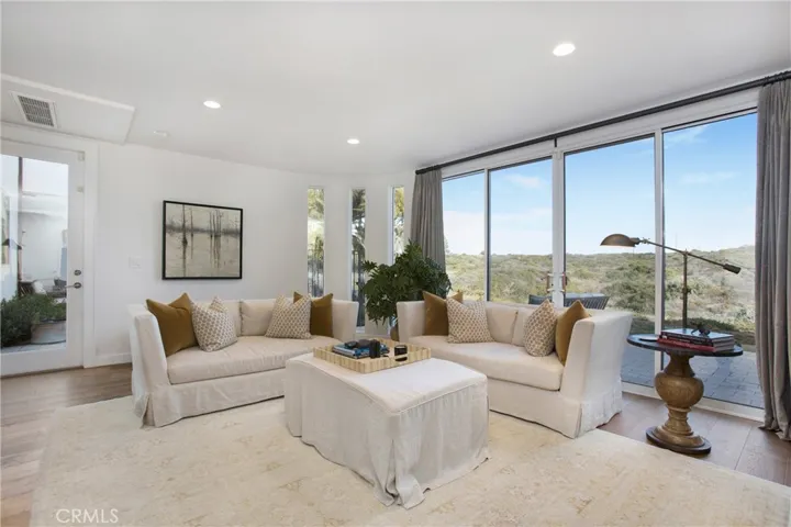 791 Barracuda Way, Laguna Beach, California 92651