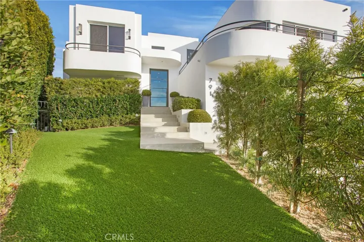 791 Barracuda Way, Laguna Beach, California 92651