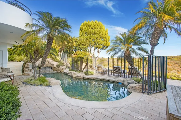 791 Barracuda Way, Laguna Beach, California 92651