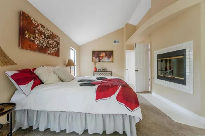 862 Muirwood Drive, Oceanside, California 92057