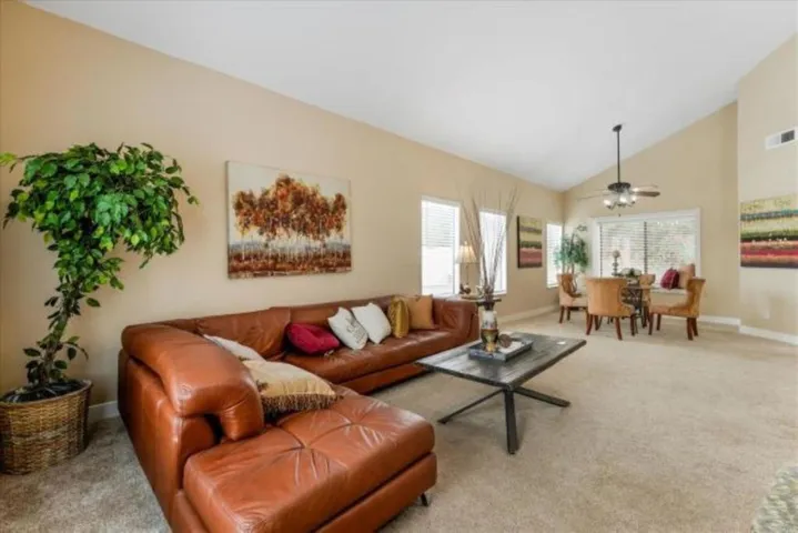 862 Muirwood Drive, Oceanside, California 92057