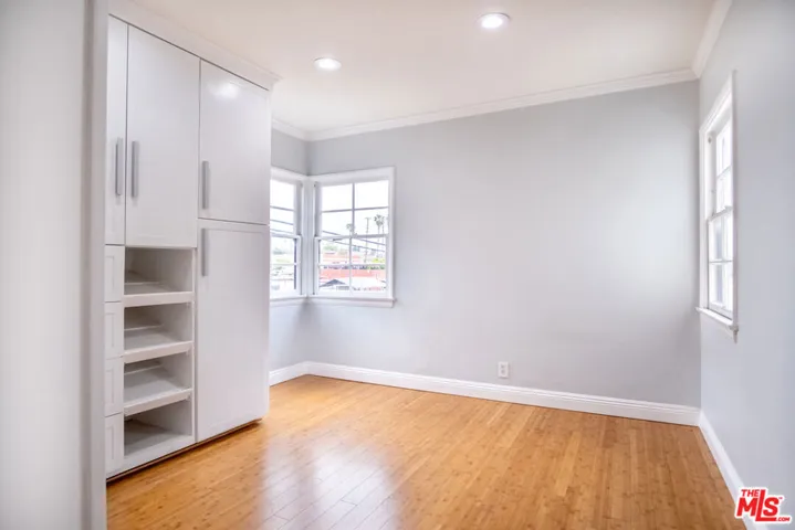 1414 S Spaulding Avenue, Los Angeles, California 90019