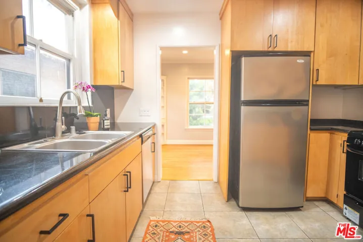 1414 S Spaulding Avenue, Los Angeles, California 90019