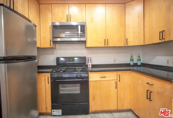 1414 S Spaulding Avenue, Los Angeles, California 90019