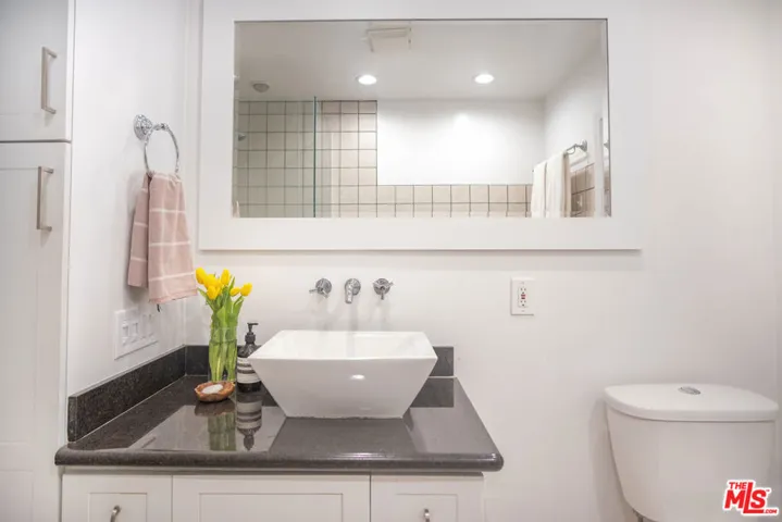 1414 S Spaulding Avenue, Los Angeles, California 90019