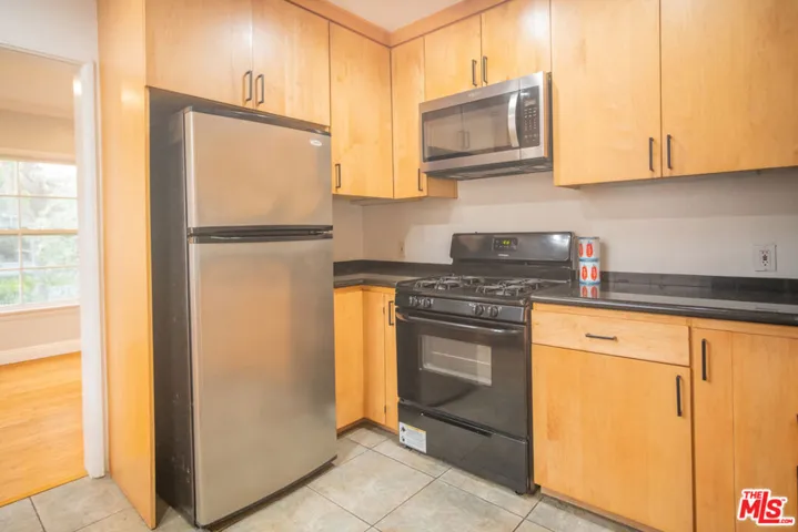 1414 S Spaulding Avenue, Los Angeles, California 90019