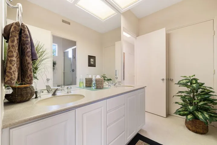 49-web-or-mls-8M4A8576