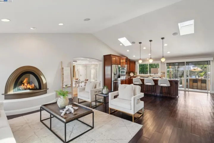 3950 Stanley Blvd, Pleasanton, California 94566