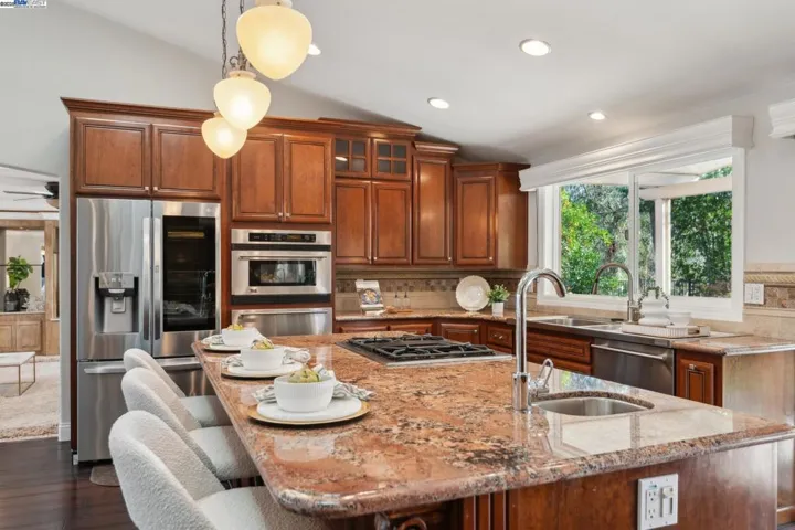 3950 Stanley Blvd, Pleasanton, California 94566