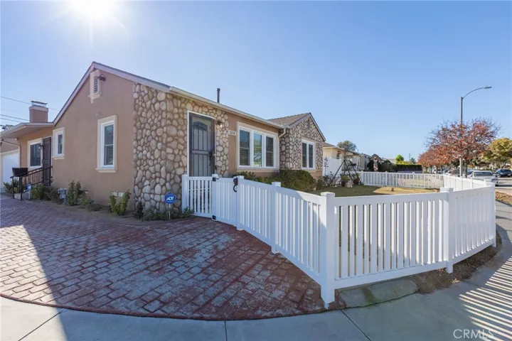 3318 Artesia Boulevard, Torrance, California 90504