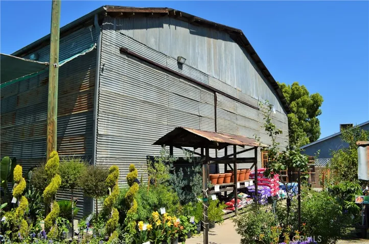 2750 W Devonshire Avenue, Hemet, California 92545