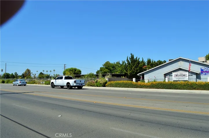 2750 W Devonshire Avenue, Hemet, California 92545