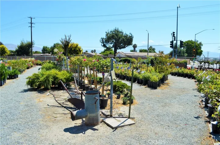 2750 W Devonshire Avenue, Hemet, California 92545