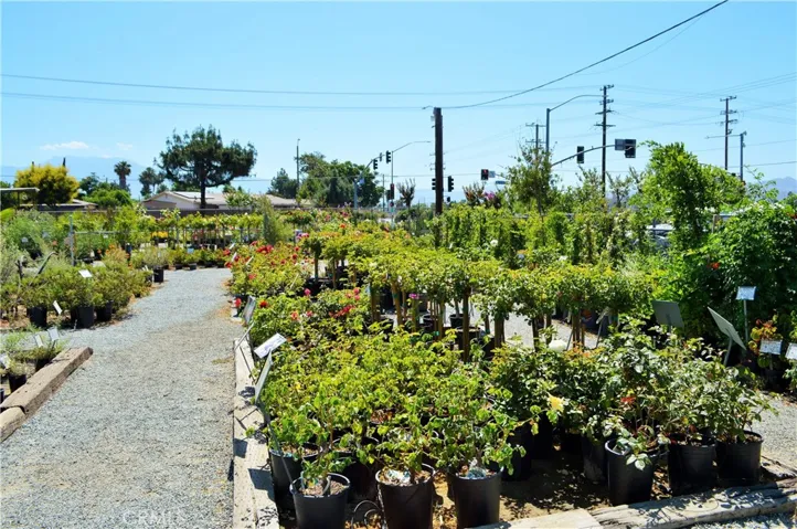 2750 W Devonshire Avenue, Hemet, California 92545