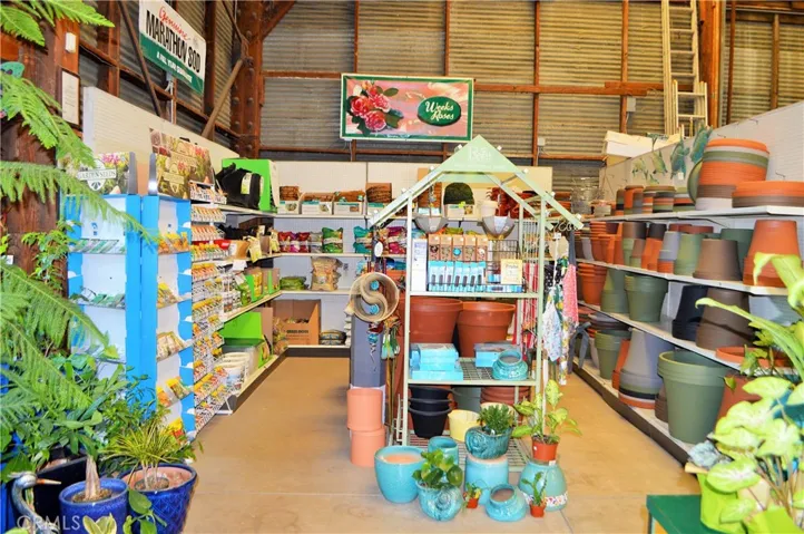 2750 W Devonshire Avenue, Hemet, California 92545