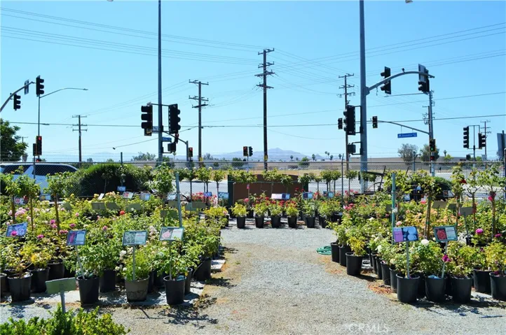 2750 W Devonshire Avenue, Hemet, California 92545