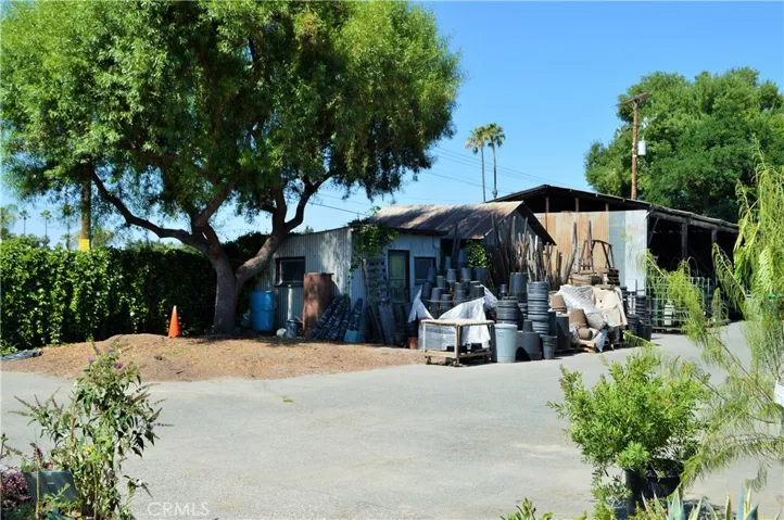 2750 W Devonshire Avenue, Hemet, California 92545