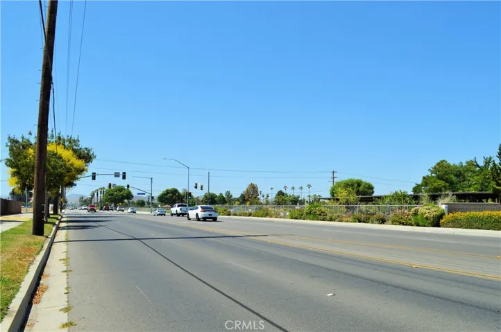 2750 W Devonshire Avenue, Hemet, California 92545