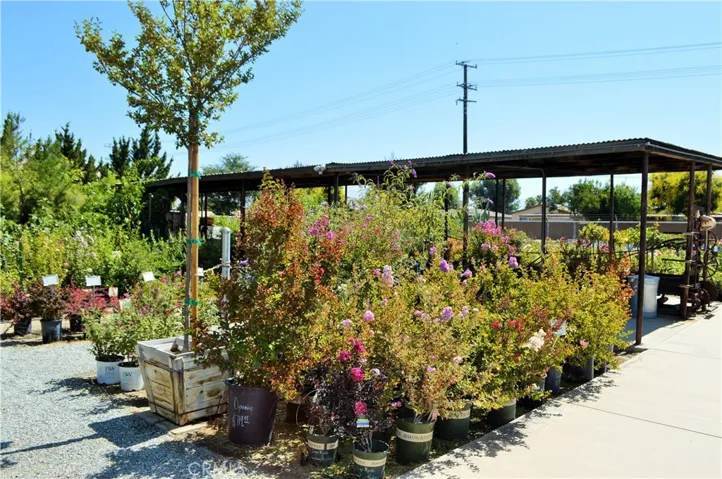 2750 W Devonshire Avenue, Hemet, California 92545