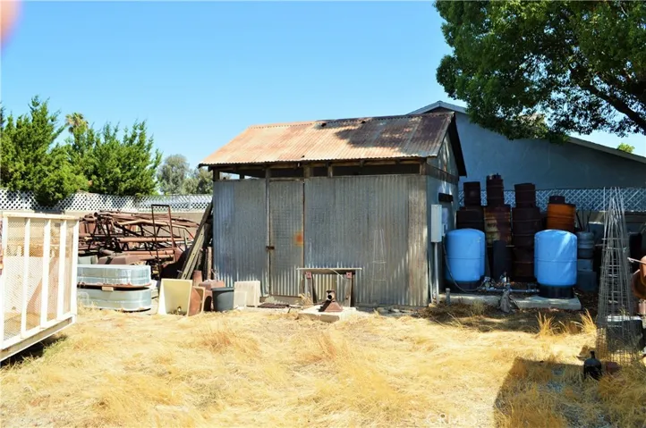 2750 W Devonshire Avenue, Hemet, California 92545