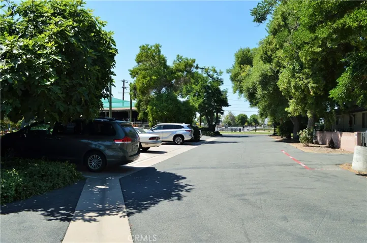 2750 W Devonshire Avenue, Hemet, California 92545