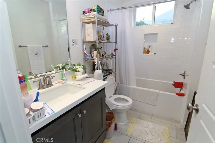 13936 Nurmi Street, Sylmar, California 91342