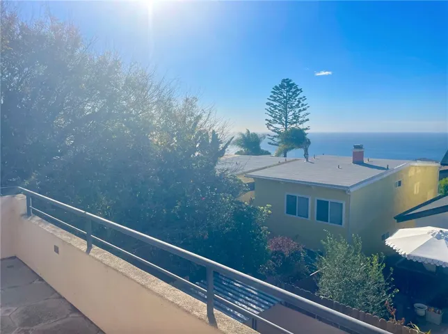 989 Miramar Street, Laguna Beach, California 92651
