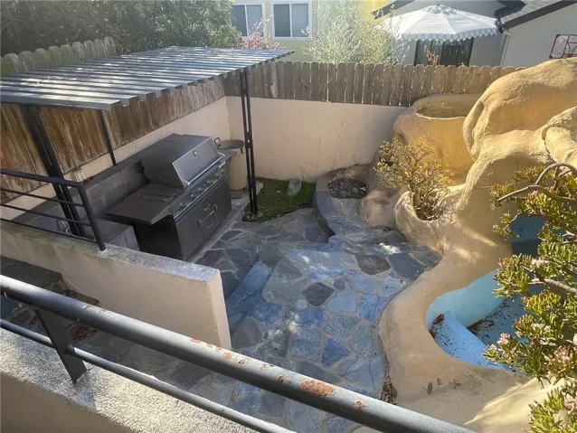989 Miramar Street, Laguna Beach, California 92651