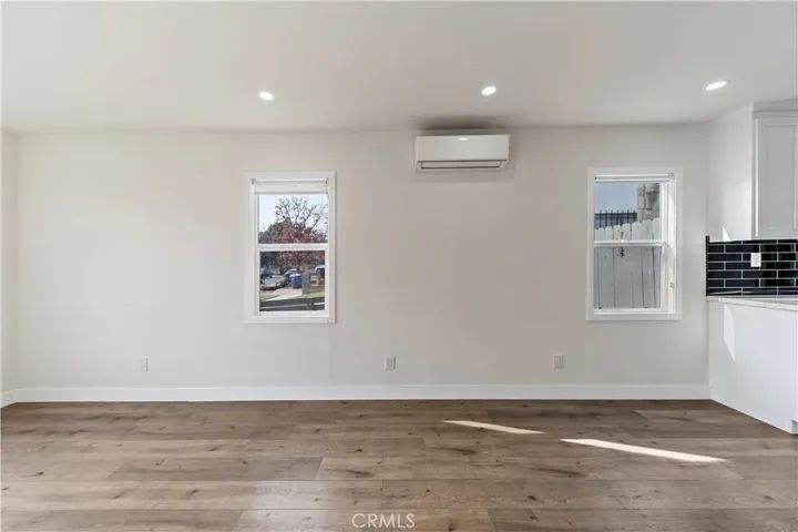 1407 W 80th Street, Los Angeles, California 90047
