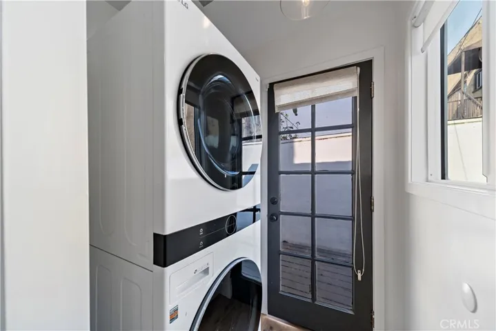 1407 W 80th Street, Los Angeles, California 90047
