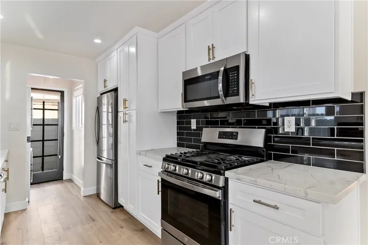 1407 W 80th Street, Los Angeles, California 90047