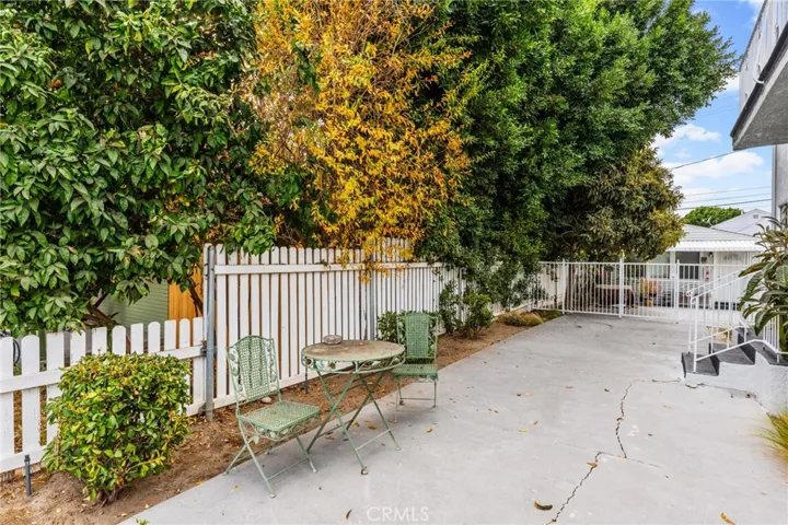 7641 Bright Avenue, Whittier, California 90602