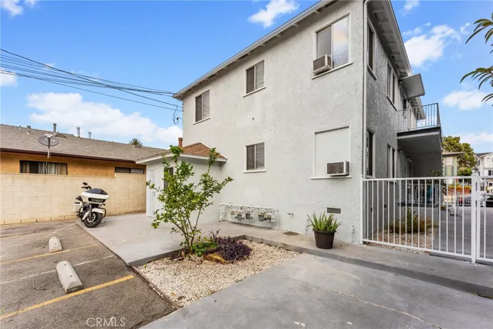 7641 Bright Avenue, Whittier, California 90602