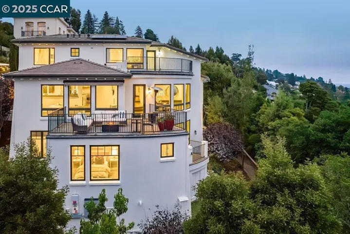 5612 La Salle Ave, Oakland, California 94611