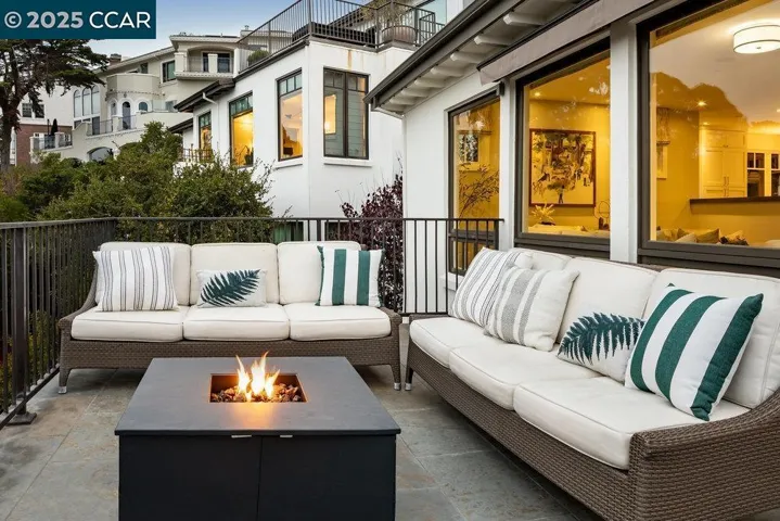 5612 La Salle Ave, Oakland, California 94611