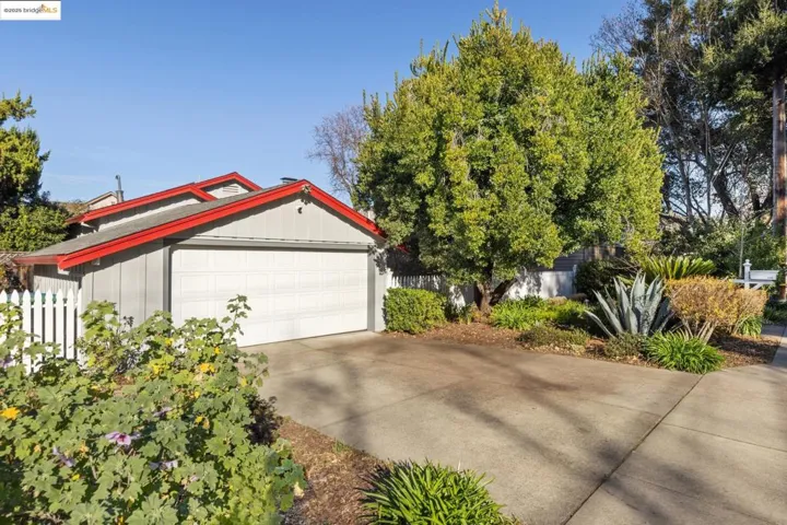 175 Lavell Rd, Santa Rosa, California 95403