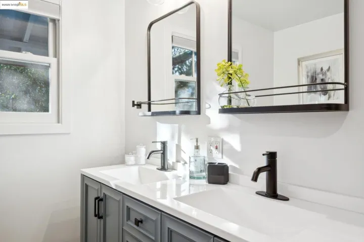 175 Lavell Rd, Santa Rosa, California 95403