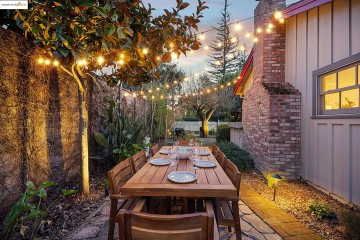 175 Lavell Rd, Santa Rosa, California 95403