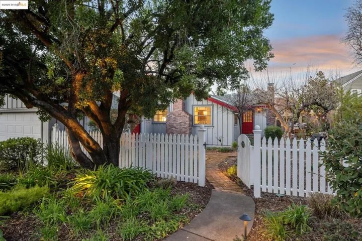 175 Lavell Rd, Santa Rosa, California 95403