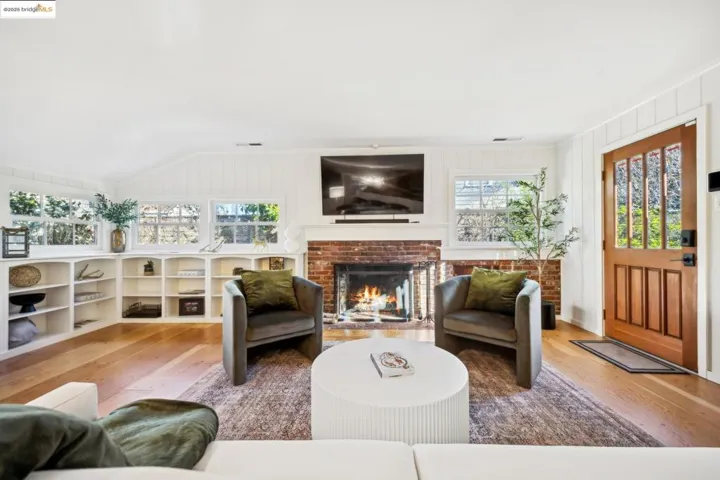 175 Lavell Rd, Santa Rosa, California 95403