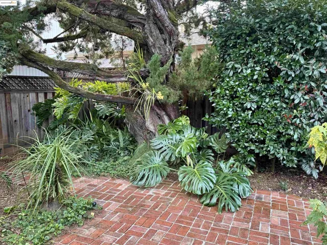 175 Lavell Rd, Santa Rosa, California 95403