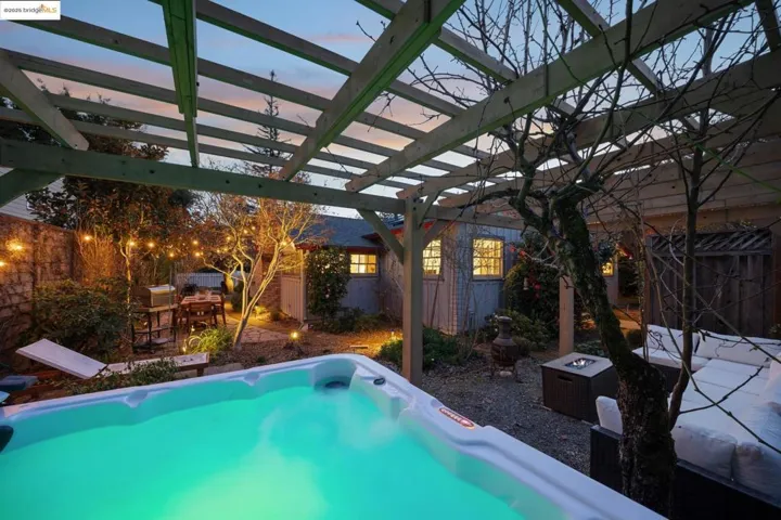 175 Lavell Rd, Santa Rosa, California 95403