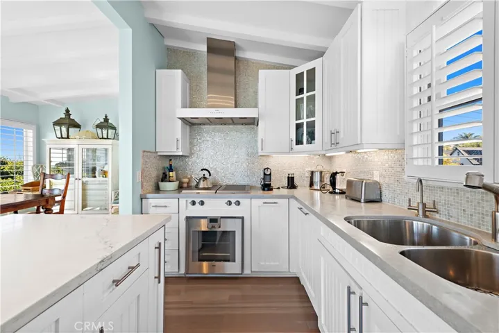1855 Glenneyre Street, Laguna Beach, California 92651